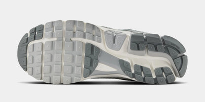 Vomero 5 'Summit White Metallic Silver'