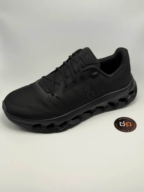 On Cloudtilt 'Eclipse Black'