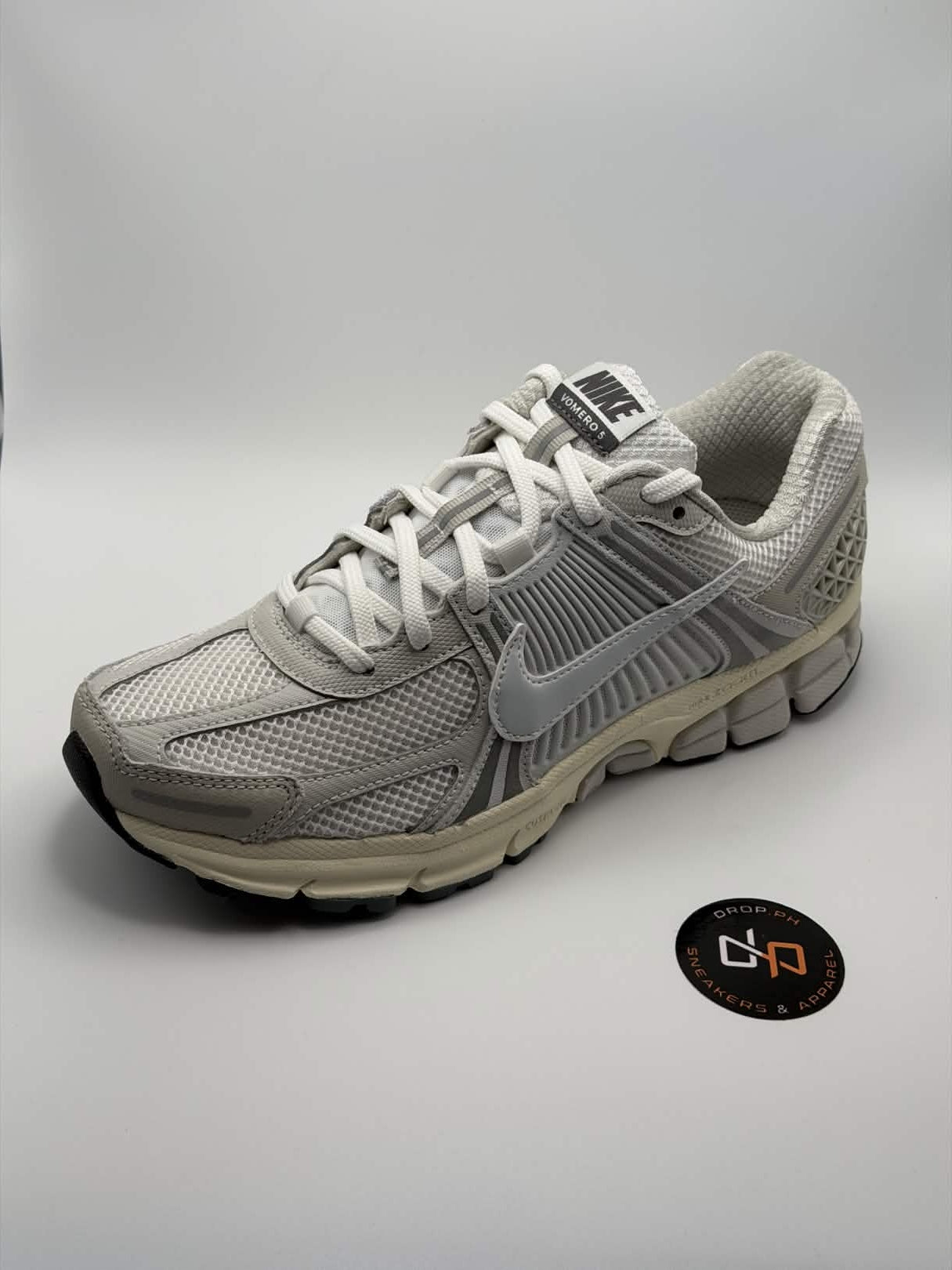 Vomero 5 'Platinum Tint'