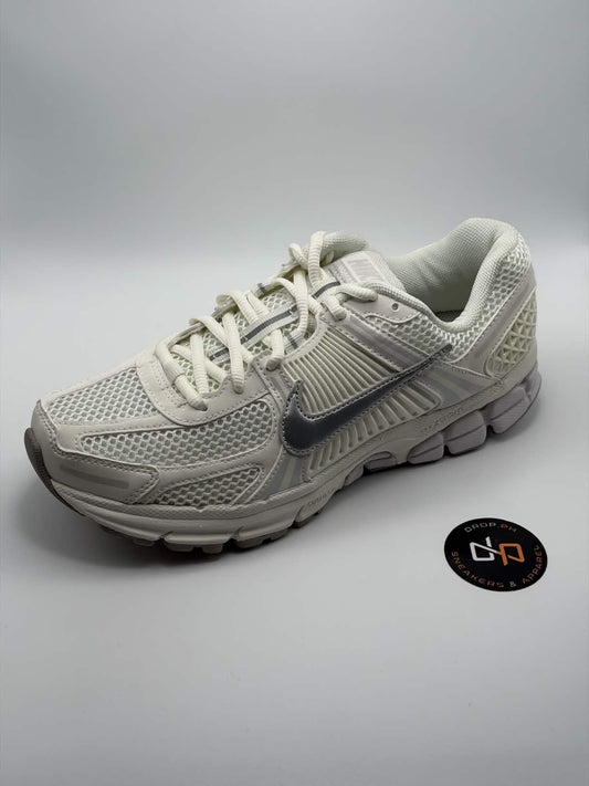 Vomero 5 'Sail Vast Metallic Silver'