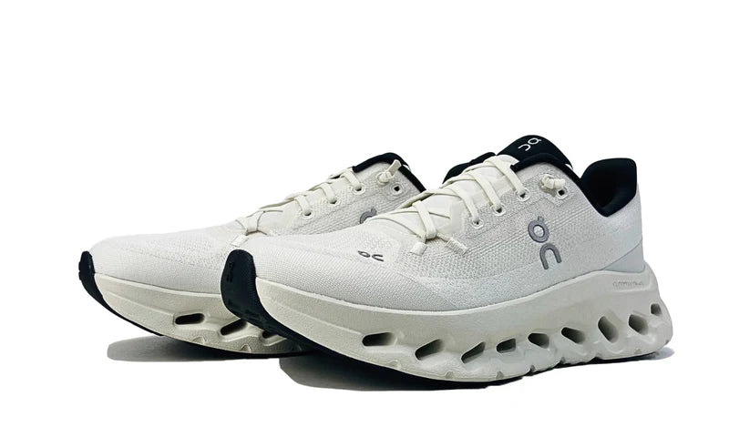 On Cloudtilt 'Pearl Ice'