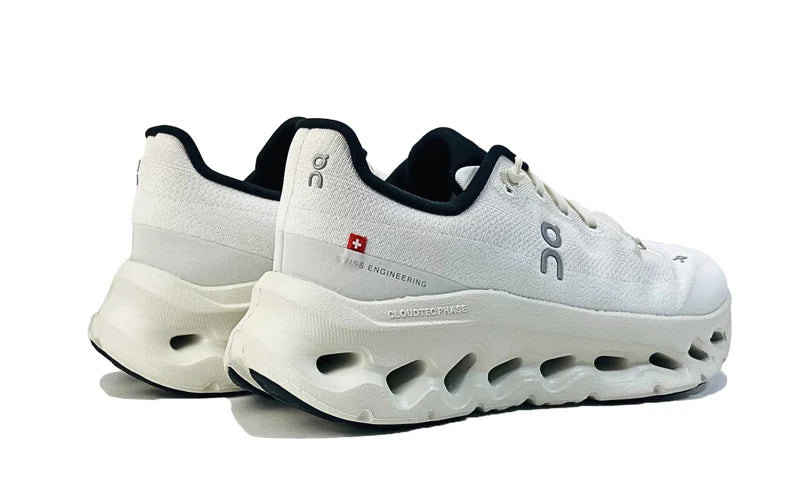 On Cloudtilt 'Pearl Ice'